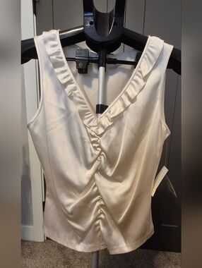 Collection Silk Sleeveless Blouse Cream Ruched Ruffle Front Size 8 NWT